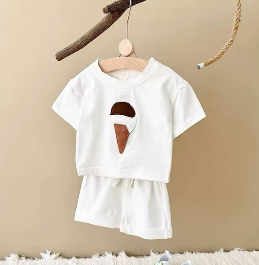 Set T-Shirt und Shorts Eis